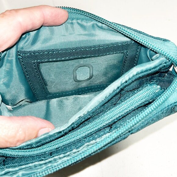 NWT Thirty -One Vary You Wristlet Jade Quilted Dots - Picture 3 of 6